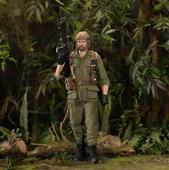 Missing In Action Chuck Norris Colonel Braddock 1:6 Deluxe Infinite Statue