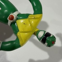 Lot of 4 Power Ranger Action Figures, Red, Green, Yellow and Pink w Accessories