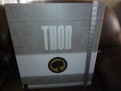 THOR AVENGERS ASSEMBLE PREMIUM FORMAT FIGURES SIDESHOW EXCLUSIVE