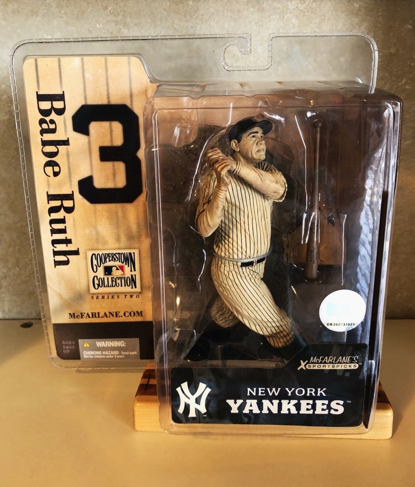 McFarlane Toys. Cooperstown Collection Series 2. Babe Ruth New York Yankees Road