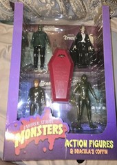 NECA – Universal Monsters – Crypt Club – 7″ Action Figure 4 Pack Burger King
