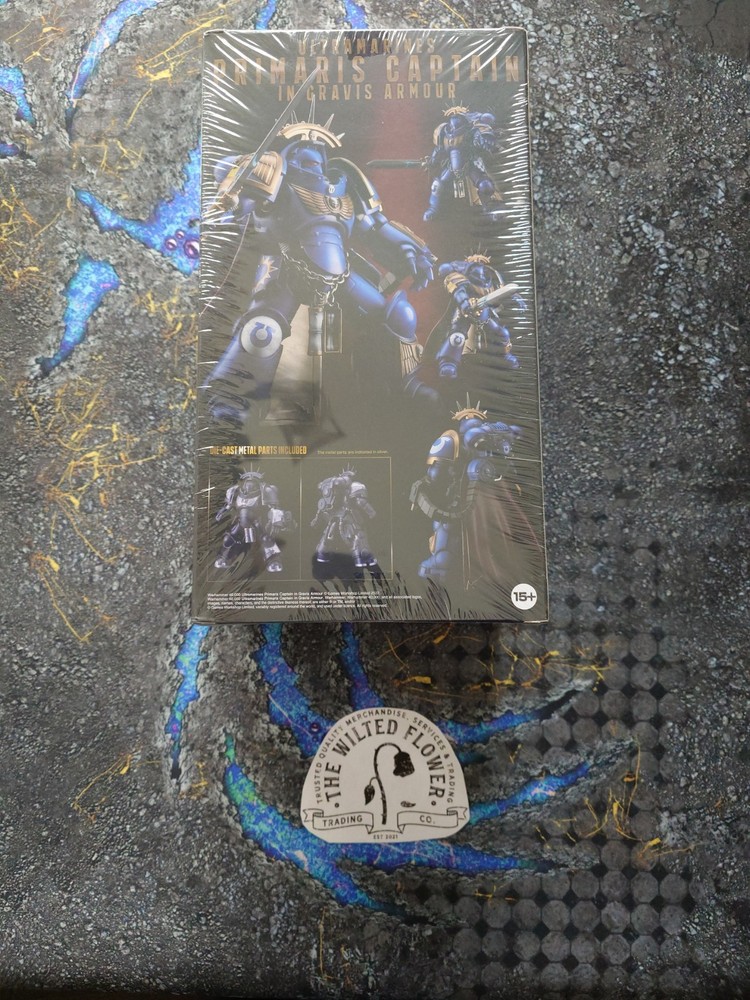 Bandai Ultramarines Primaris Captain Gravis Armour Warhammer 8.3″ Action Figure