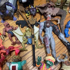 100+ 90’s loose action figure lot Snake Man Capcom Mega Man, Bandai, TMNT Marvel