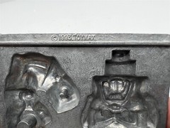1993 TOYMAX METAL MONSTER MOLDS “ROBOT?”