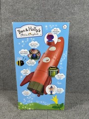 NIB Ben & Holly’s Little Kingdom Elf Rocket w/ Sounds & Light W/ Ben Elf