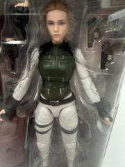 Hasbro Legends Series: Marvel Black Widow – Yelena Belova BAF Crimson Dynamo