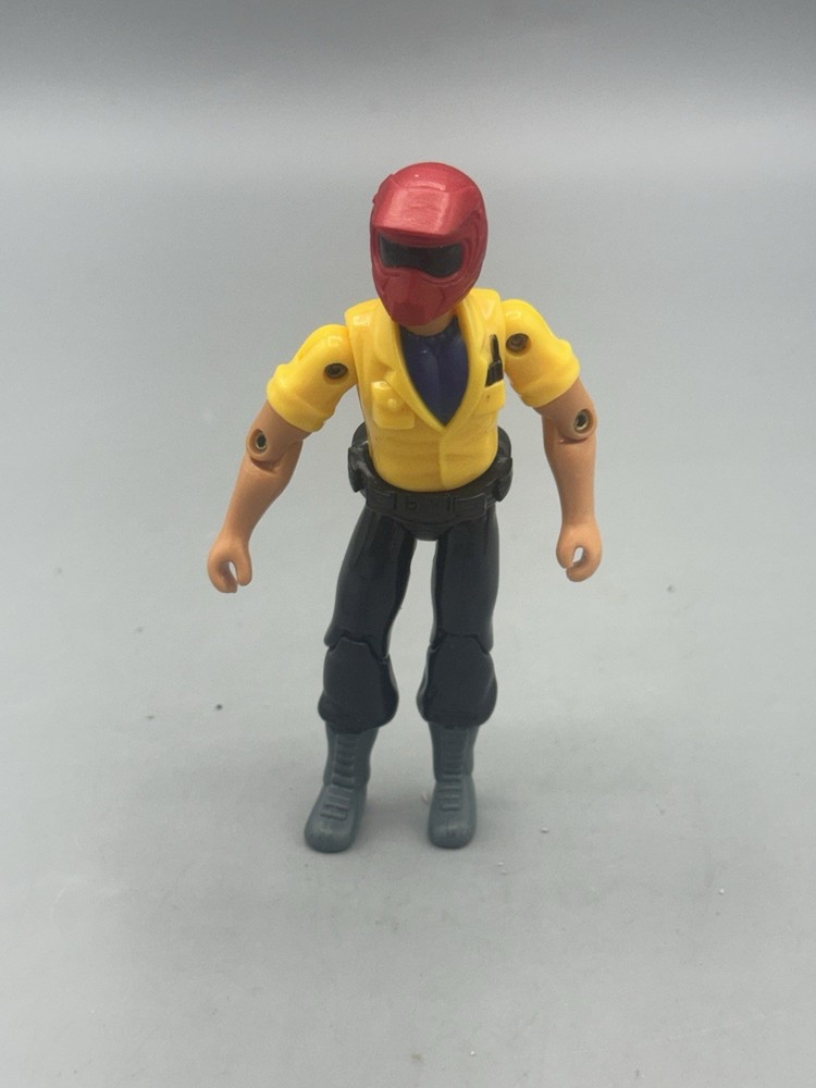 Maisto Adventure Wheels 4″ ATV Rider Action Figure Red Helmet, Yellow Shirt Toy