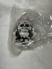 Real Head Skeleton Shokai hey don’t say I want to listen 3 piece set Sofubi