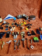 Lot Of 18 Roblox Action Figures With Miscellaneous Parts (AS PICTURED)