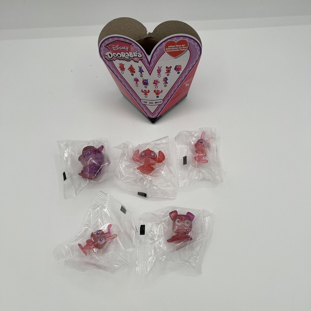 Disney doorables Valentine’s Day edition set of 5 figures sealed 2026