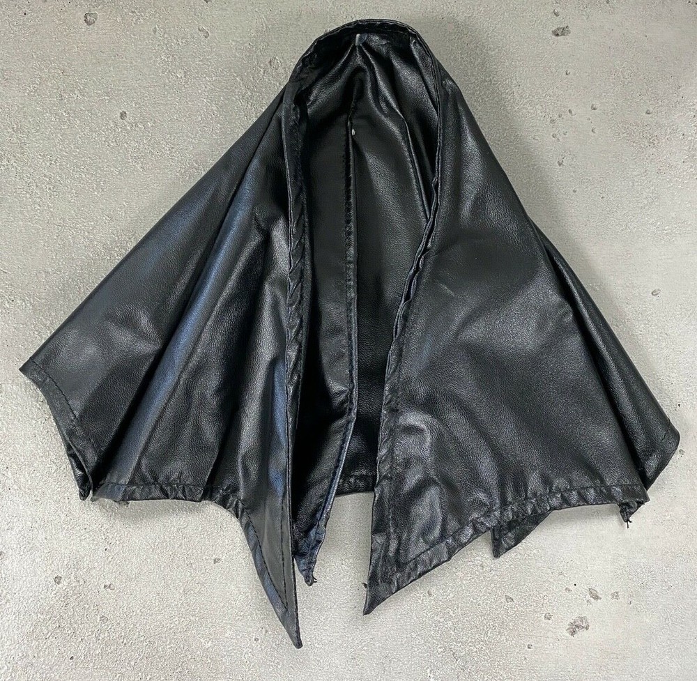 SU-C-MF-BAT: Black Wired Cape for Mcfarlane Arkham Batman (No figure)