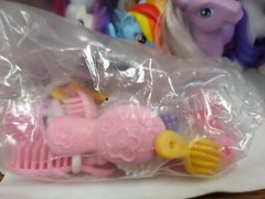 Lot Of 27 My Little Pony Figures All 2000’s, Varies Sizes & Bag Of Brushes