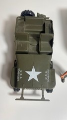 Vintage M.A.S.H Mash Medical Unit Ambulance & Jeep w Hot Lips Figure 1981