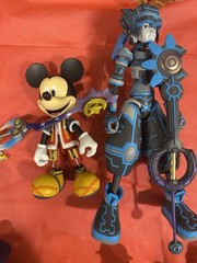 Diamond Select Toys Kingdom Hearts Tron Sora And Mickey Mouse