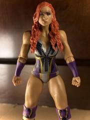 Mattel WWE Series 109 “BIG TIME” BECKY LYNCH Wrestler Summer Slam Figure THE MAN