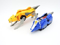 Triceratops & Sabertooth from Deluxe Megazord MIGHTY MORPHIN POWER RANGERS 1994