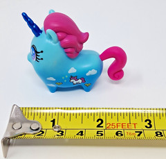 Uni-Verse Arcadey Sadey Unicorn Figure Fantasyland sml 2″ t blue w/ pink 40700