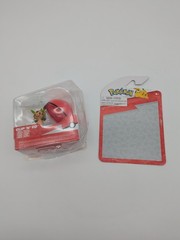 Pokemon Chespin 2″ Figure + Poke Ball Clip’N’Go Battle Ready
