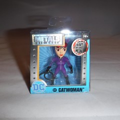 Metals Die Cast DC Comics Purple CatWoman M391 2.5″ Figure Jadatoys