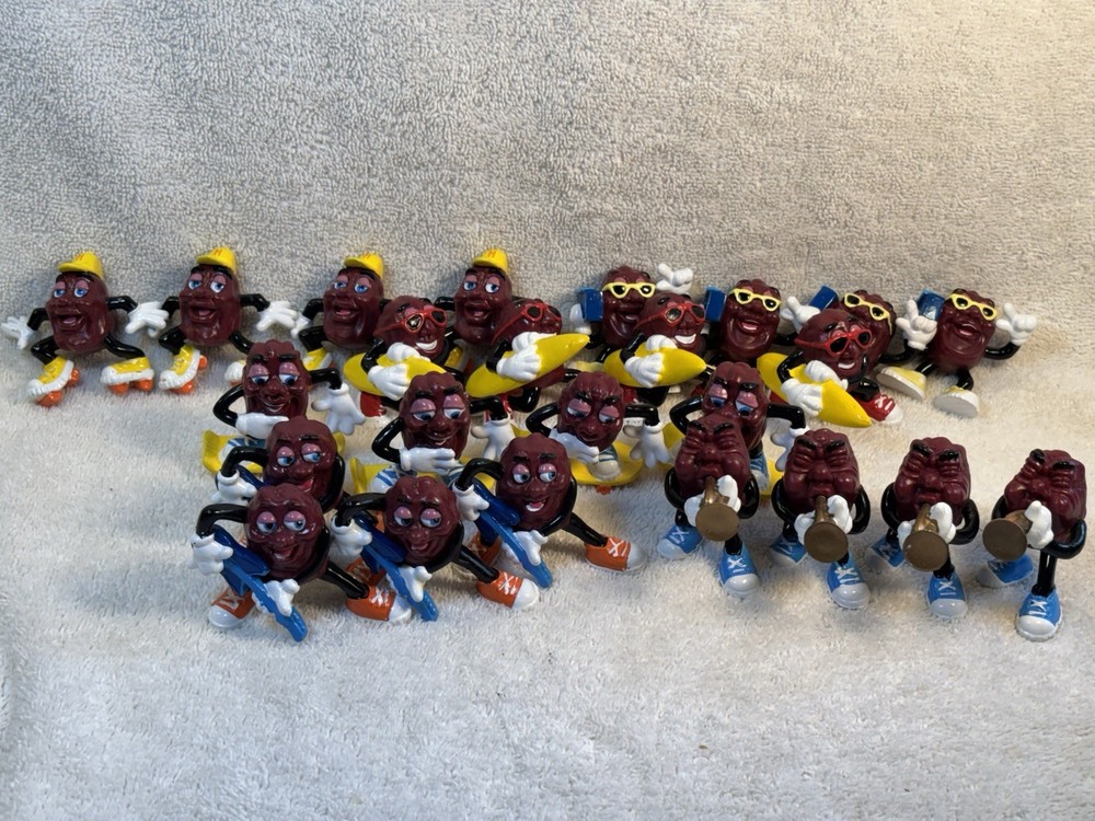 Vintage California Raisins Figures -Lot Of 24 In 6 Different Poses 1980’s