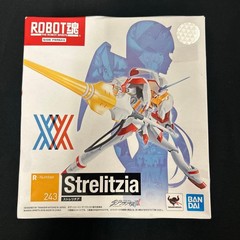 S.H.Figuarts Zero Two / ROBOT SPIRITS Strelitzia Darling in the Franxx