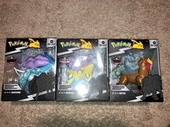 Jazwares Pokémon Entei Suicune Raikou Select Trainer Series