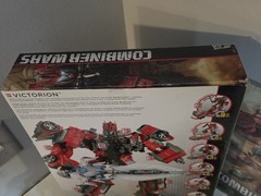 Hasbro Transformers Combiner Wars Victorion Set Complete.