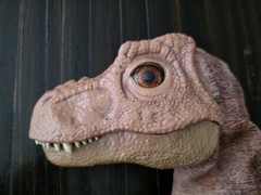 Jurassic Park World Real FX Baby T-Rex Tyrannosaurus Dinosaur Puppet SEE VIDEO