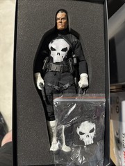 Sideshow Collectibles Punisher 1/6 Figure Comic Style Never Played With-Complete