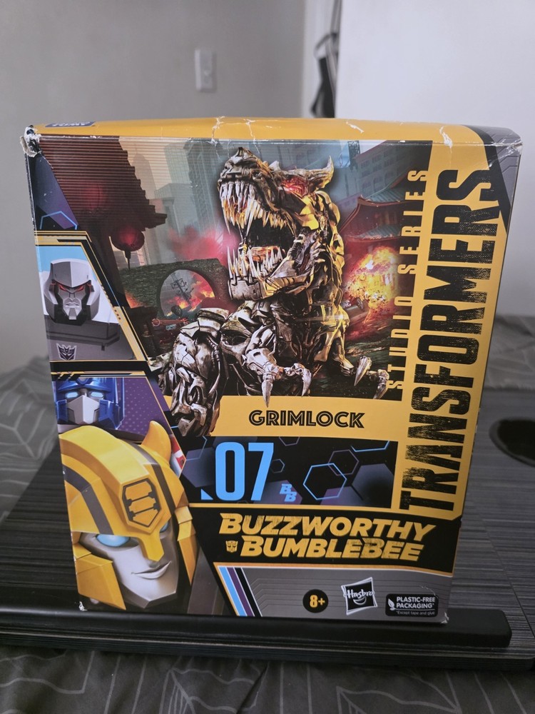 Hasbro Transformers Grimlock Studio Series SS 07 BUZZWORTHY Bumblebee Sealed new