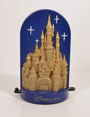1999 Disney Sleeping Beauty Castle 4″ McDonald’s EUROPE Disneyland Paris Train