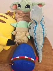 Plush Lot Of Pikachu Star Wars Grogu Jurassic Park Spider-man Captain America