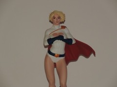 DC Comics Cover Girls Statue of Power Girl