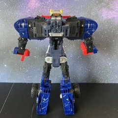 JUMPGO Hello Carbot Beatrun 12” Transforming Race Car Robot