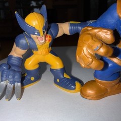 Marvel Super Hero Squad Thanos Figure 2009 Hasbro Infinity Gauntlet & Wolverine