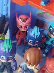 PJ Mask 21 Action Figure Lot & 2 in 1 Headquarters and rocket Ship