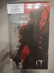 McFarlane Movie Maniacs It Welcome To Derry Gold Label Limited Edition Pennywise