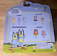 Disney Bluey & Bandit Figurines 2-Pack – Skateboard Adventure🛹Bluey TV Show NEW