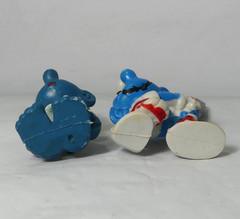 Smurfs Mushroom Green Roof House & 5 Figures Missing Door & Butterfly 1978-1981