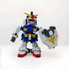 SD Gundam Force 01 Captain Gundam 4″ Action Figure 2004 Bandai Robot Toy & Shiel