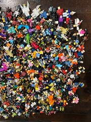LOT OF 20+LBS OF ROBLOX FIGURES PARTS & PIECES