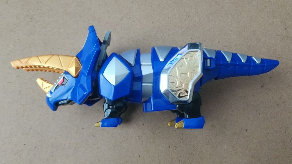 Power Rangers Dino Thunder Abaranger DX Triceratops Megazord