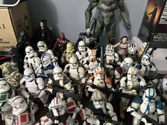 HUGE Star Wars Clone Wars Army Lot 100+ Figures Clone Troopers Commanders Droids