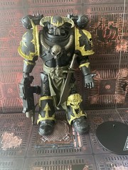 McFarlane Toys Warhammer 40,000 CHAOS SPACE MARINE 7″ 40k Loose Action Figure
