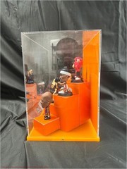 Zuru 5 Surprise NBA Ballers Display Case with Figures RARE