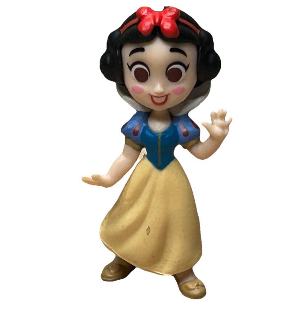 Disney 100 Years Of Enchantment Snow White Celebration Collection 2.5″ Figure