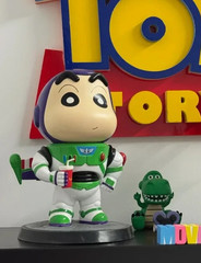 Crayon Shin-chan Space Ranger Style Figure Desktop Ornament Collection Toy