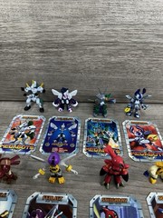 Medabots 2001 Takara Hasbro 2.5 Inch Action Figure Lot of 11 W/ Dice & Cards