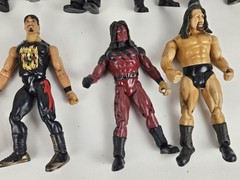 1990’s Lot of 13 Vintage WWF Wrestling ‘Titan Tron’ Action Figures Jakks Pacific