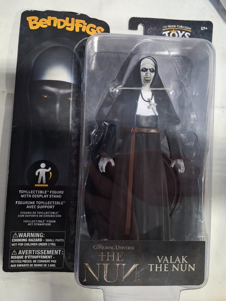 Bendyfigs Noble Collection Toys The Conjuring Valak the Nun 7″ Action Figure
